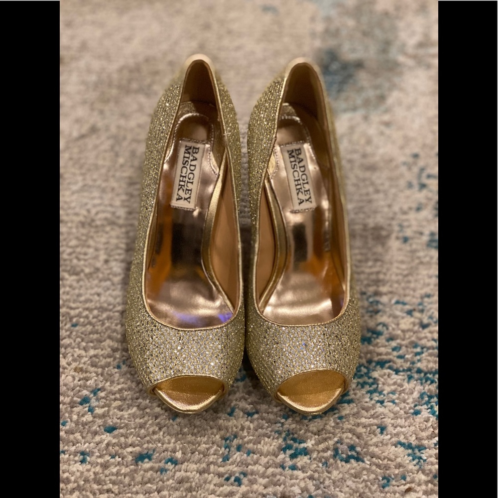 Badgley Mischka Gold/Silver Sequin Heels Size 6
